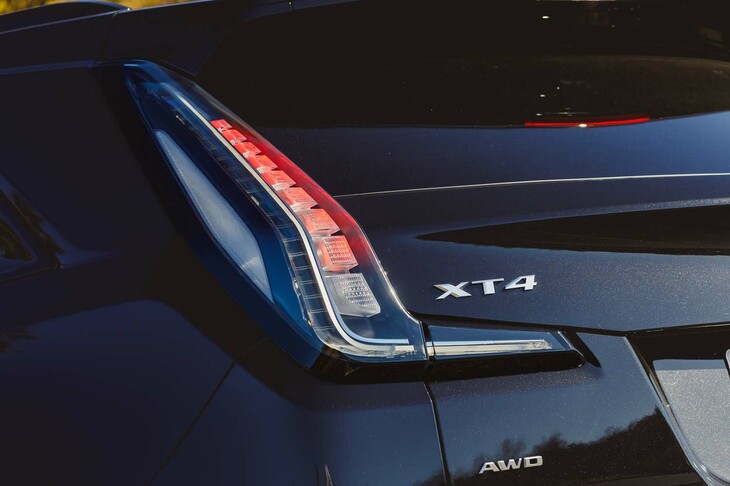 リアまわりでは、バンパーとコンビネーションランプ（写真）の意匠が変更された。