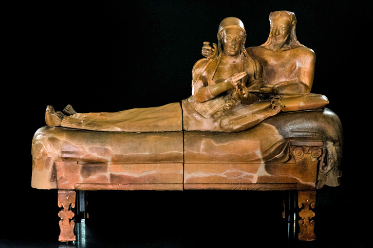 イタルデザイン・ジウジアーロが複製した、エトルリア時代の石棺「サルコファガス」。2014年制作。