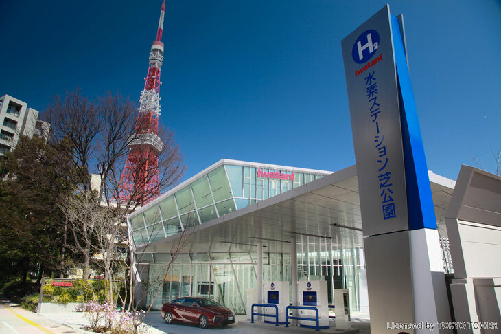 国内における水素ステーションの数は、2023年1月現在で163カ所。しかもその多くが4大都市圏に集中しており、なかなかインフラの拡充は進んでいない。
