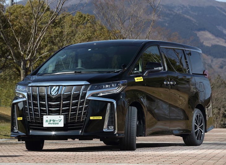 日本市場専売のミニバン専用タイヤとしてデビューした「エナセーブRV505」。今回は、住友ゴム工業の岡山テストコースと周辺の一般道で試走会が行われた。