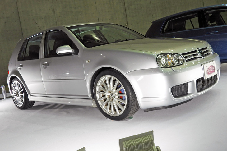 フォルクスワーゲン・ゴルフR32（2004年）