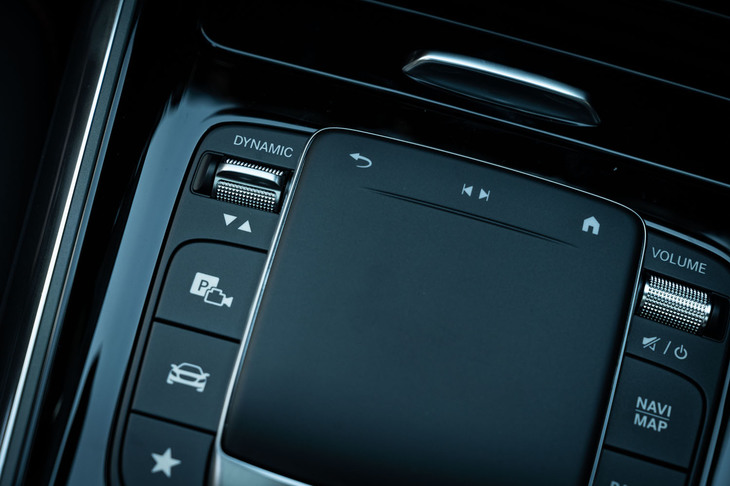 メルセデス・ベンツEQA250（センターコンソール）