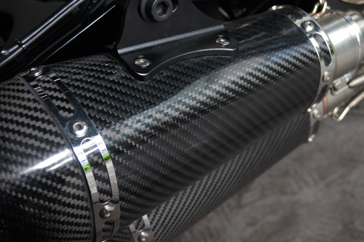 「ハーレーダビッドソン・ナイトスター」をベースにした、HIDE MOTORCYCLE制作のカスタムモデル。