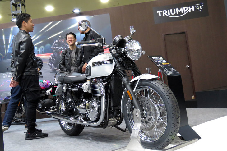 トライアンフ・ボンネビルT120ダイヤモンドエディション